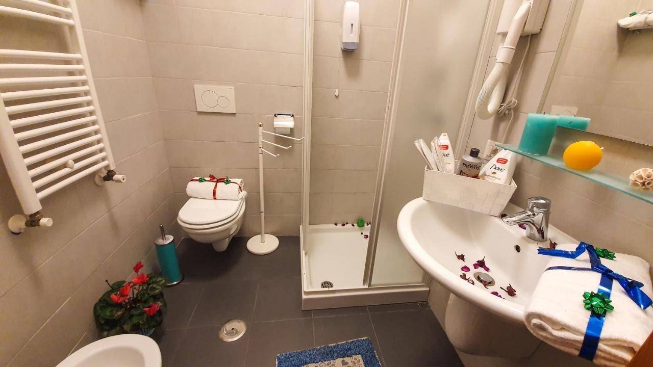 Hotel A Casa Simpatia - A Richiesta Parcheggio Gratuito ! Roma Exterior foto